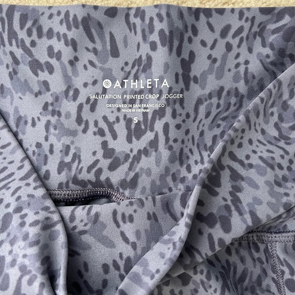 Athleta Salutation Printed Crop Jogger - Picture 6 of 6